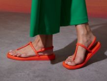 Сандали Crocs