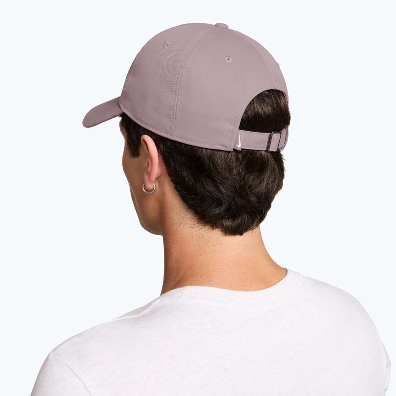 Шапка с козирка Nike Club Unstructured Swoosh light violet ore/particle rose 6