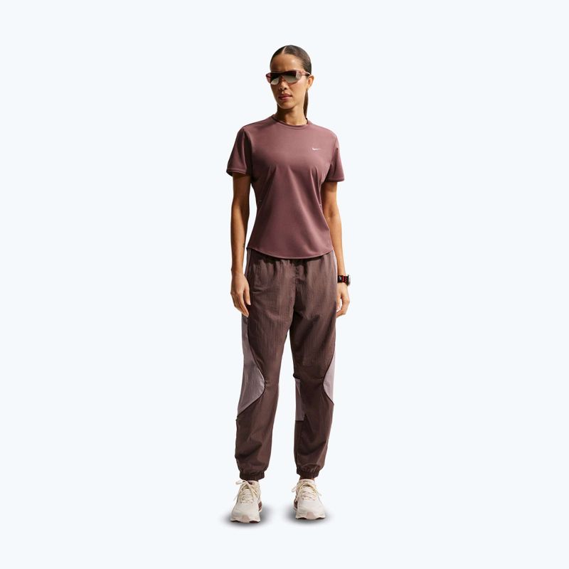 Дамски панталони за бягане Nike Swift UV Repel Mid-Rise tatoo/light violet ore 2