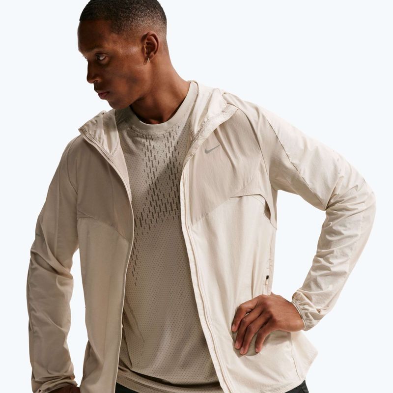 Mъжко яке за бягане Nike Stride Dri-Fit cream II/birch/natural 5