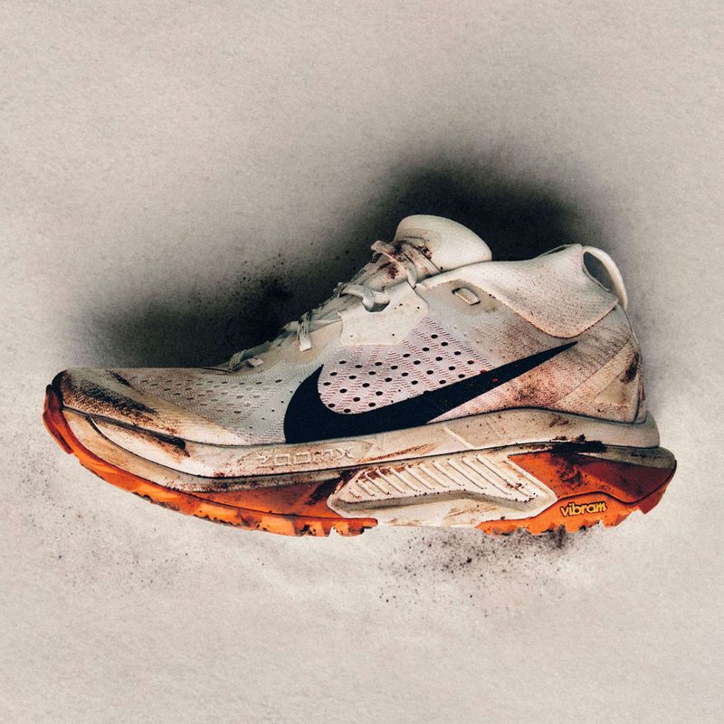 Дамски обувки за бягане Nike ACG Zegama summit white/phantom/safety orange/black 12