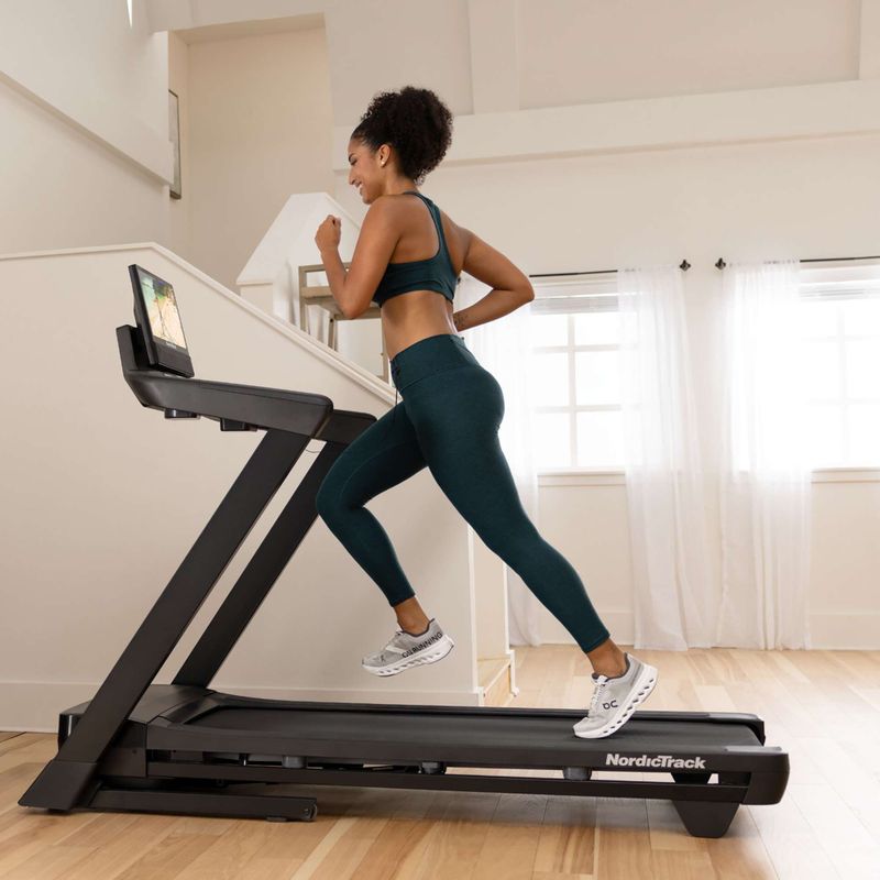 Електрическа пътека за бягане NordicTrack T16 black 12
